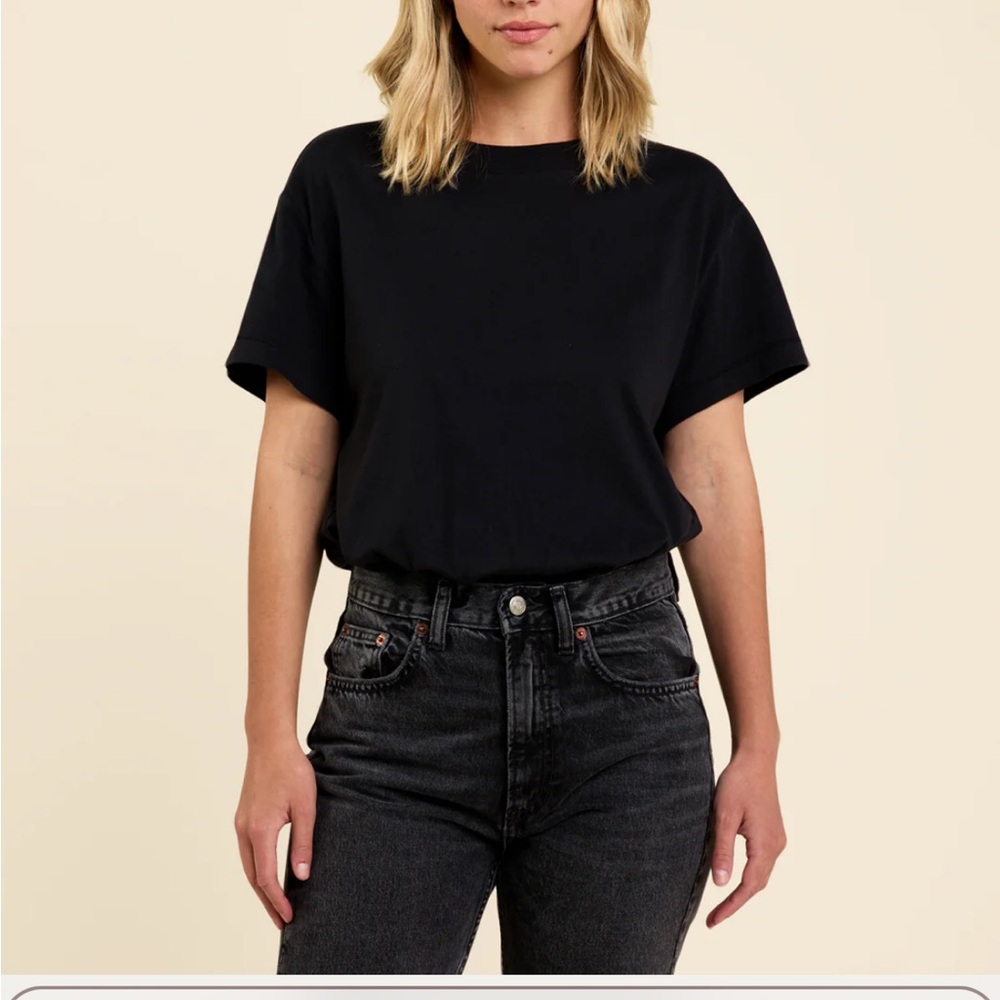 Nuuds black everyday t shirt